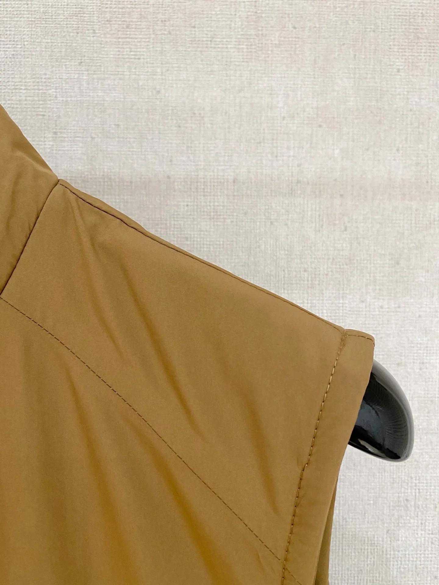 Zegna ： ， ， ， 、 ， ； ，Breathable ， ， 。 ： logo， ； ， ， ； ， ， ； ， ， 。 ： ， ， ； ， ， T 、 、 ； ， ； ， ， 。 ： 、 、 ， ， Versatile 。 ：Cream White、 、Navy Blue 、Black Sizes：M-4XL